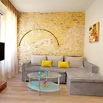 Liston Apartman